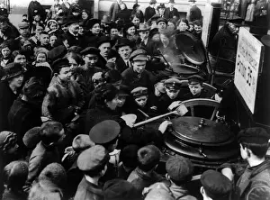 Scarcity: German civilians crowding around soup pots in