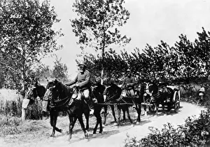 Downstream: German column with gas protection, 1918
