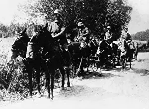 Downstream: German column with gas protection, 1918
