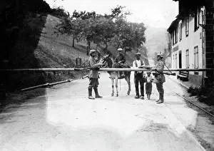 Armand: German control guards at the Western Front, 1915