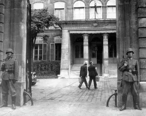 Beauharnais: The German Embassy in Paris, 1940