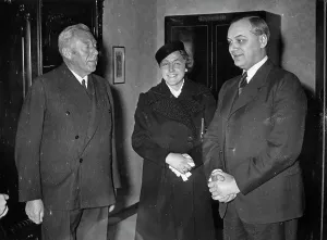 Wilhlem: The German explorer Wilhelm Filchner and his daughter