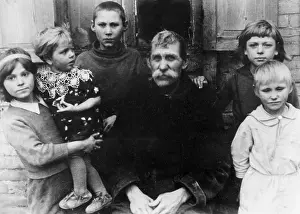 Grandchildren: German family in the Soviet Union, 1941