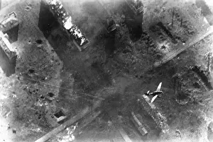 Dropping: German fighter aircraft during an attack on Stalingrad, 1942