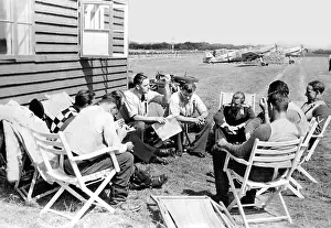 Standby: German fighter pilots on standby, 1940