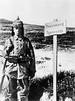 Cyrillic: German guard on the Eastern front, 1914