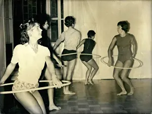Supple: German gymnastic display for trainee French models, Paris