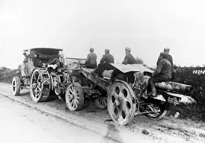 German howitzer transported by tractor, WW1