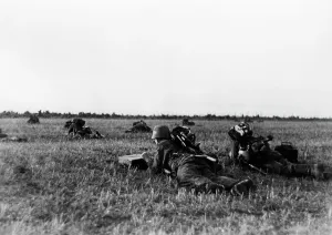 Dnieper: German infantry before an attack in the Dnieper area, 1941