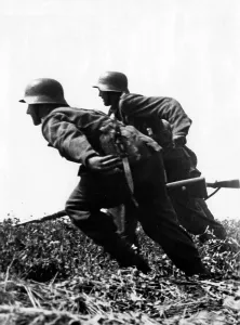 Counterattack: German infantry during fights at the Vistula, 1944