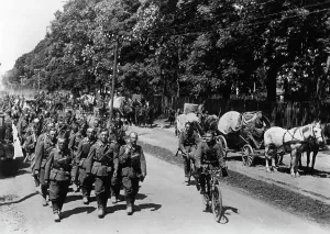 Horse Drawn: German infantry marching on the Eastern Front, 1941