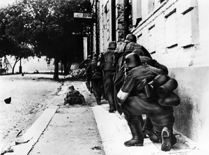 Cadvances: German infantry in Smolensk, 1941