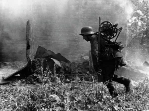 Infantryman: German infantryman with telephone line on the eastern front