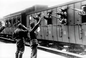 Unoccupied: German internees after their release in France, 1940