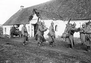 Cooled: German machine gunners on the Eastern front, 1915