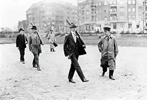 Deutsch: German men at a paramilitary exercise, 1914