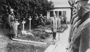 Chaplain: German military chaplain during a funeral, 1940