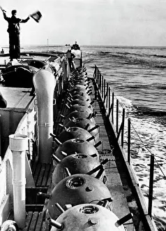 Minelayer: German minelayer, 1942