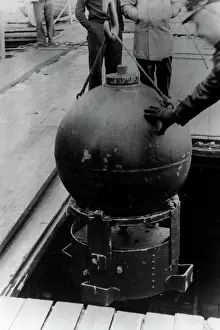 Minelayer: German minelayer, 1942