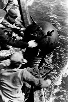 Minelayer: German minelayer, 1942