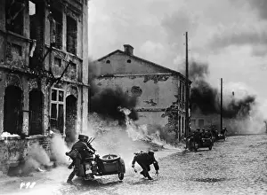 Luetzow: German motorcycle troops in Battle Squadron Luetzow