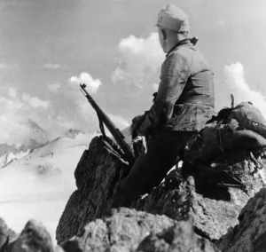 Carbine: German mountain fighter on Elbrus, 1942