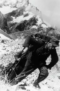 Elbrus: German mountain troops on Mount Elbrus, 1942