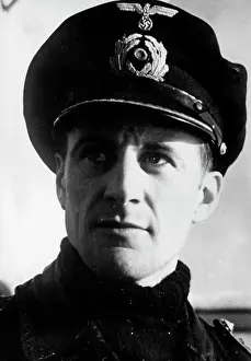 Minesweeping: German naval officer, 1940
