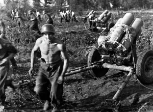 Henisch: German Nebelwerfer on the Eastern Front, 1943