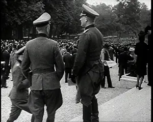 Longchamp: German Officers at the Longchamp Racecourse