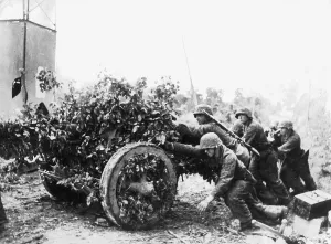 Carefully: German Pak in Normandy