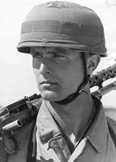 Paratrooper: German Paratrooper, 1940