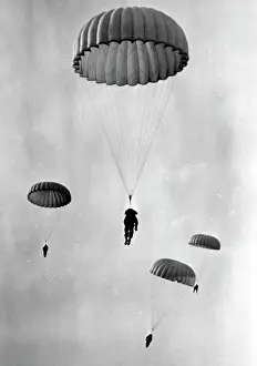 Paratroopers: German paratroopers, 1938