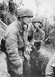 Noise: German paratroopers during a break in the fighting in Italy