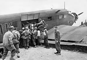 Airbase: German Paratroopers on Crete