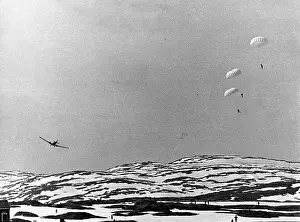 Weser: German paratroopers land in Narvik, 1940