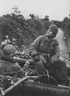 Carefully: German paratroopers in the Normandy, 1944