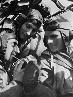 Sowjetunion: German pilots eating, 1941