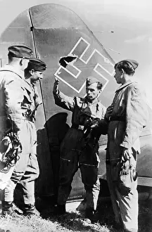 Describes: German pilots after the flight, 1940