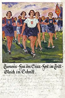 Coordinated: German postcard, women athletes walking