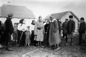 Villagers: German prisoner of war in Russia
