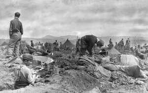 Blankets: German prisoners of war in a camp of the Allies, 1945