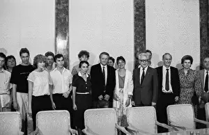 Politburo: German pupils visit USSR
