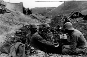 Responsible: German radio station on the Eastern front, 1942