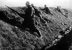 Theodor: German raiding party in Kholm, 1942