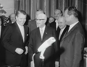 Sanger: German rocketscientists Wernher von Braun and