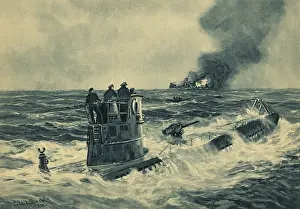 Lcgr1309: German sailors standing on the conning tower of