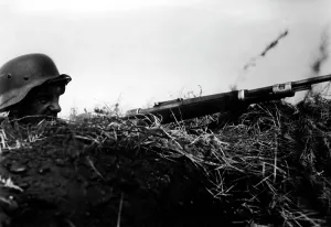 Cadvances: German soldier on the Don, 1942