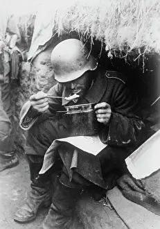 Eats: German soldier - Eastern Front, 1942
