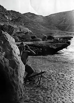 Binoculars: German soldier in Libya, 1941